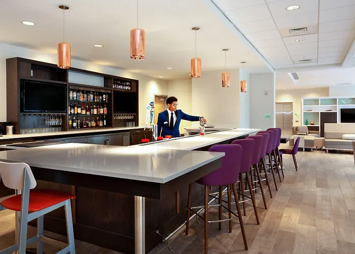 - E Capitol - Univ By Ihg 3*