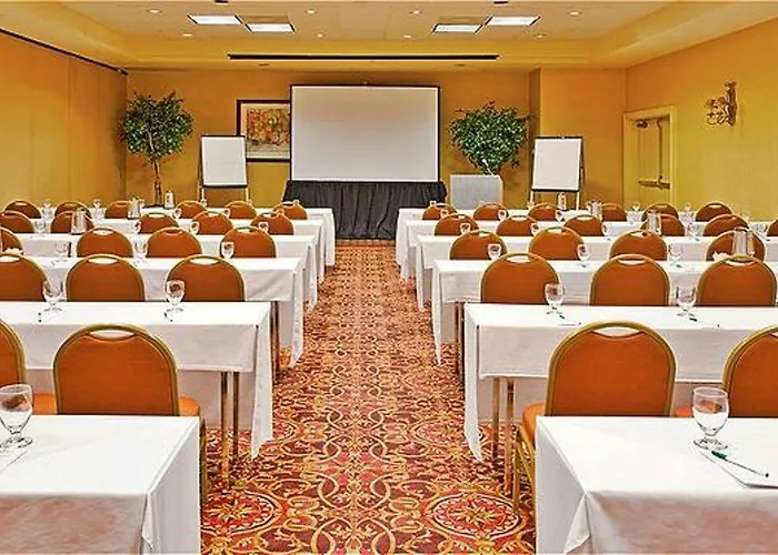 Hotel - E Capitol - Univ By Ihg 3*